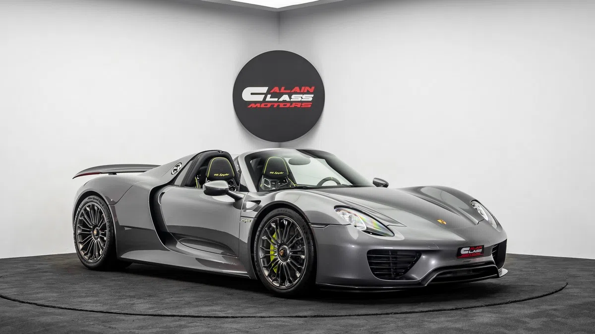 2015 Porsche 918 Spyder