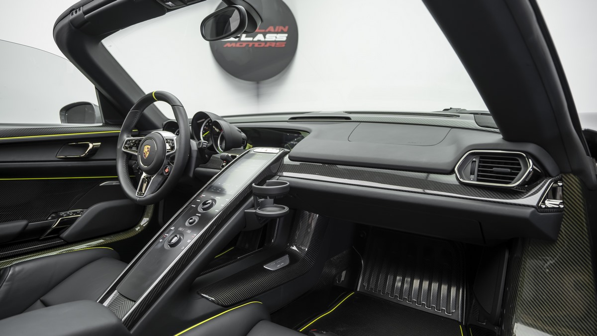 2015 Porsche 918 Spyder, 5/21