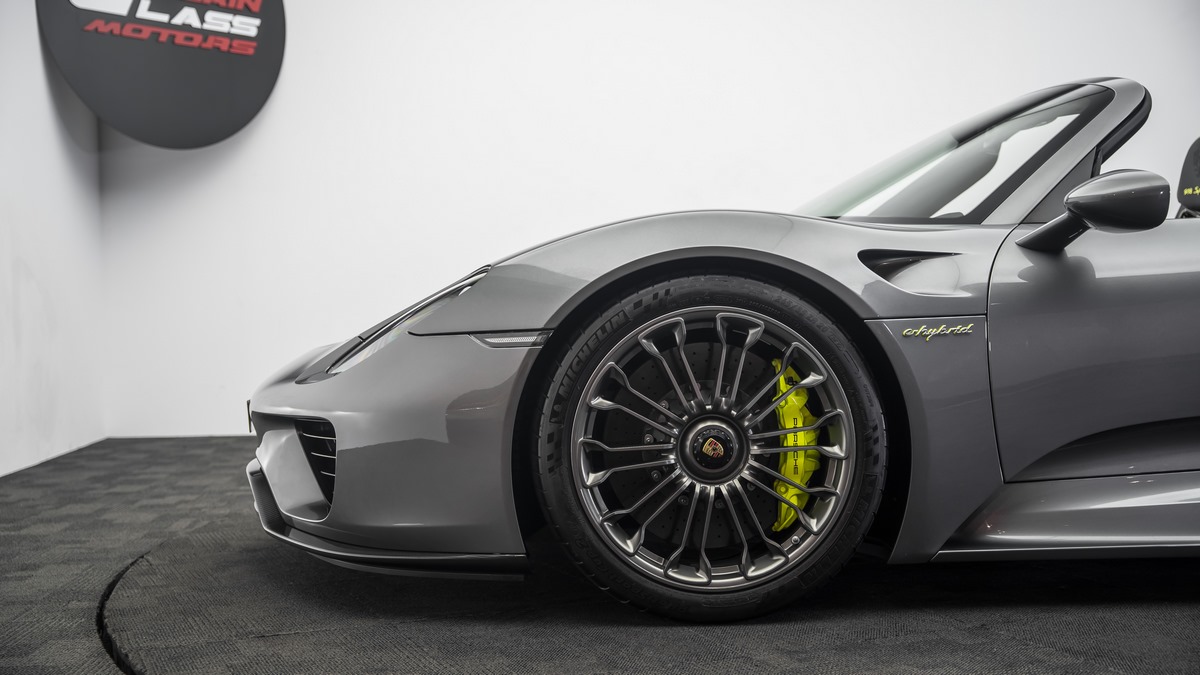 2015 Porsche 918 Spyder, 9/21