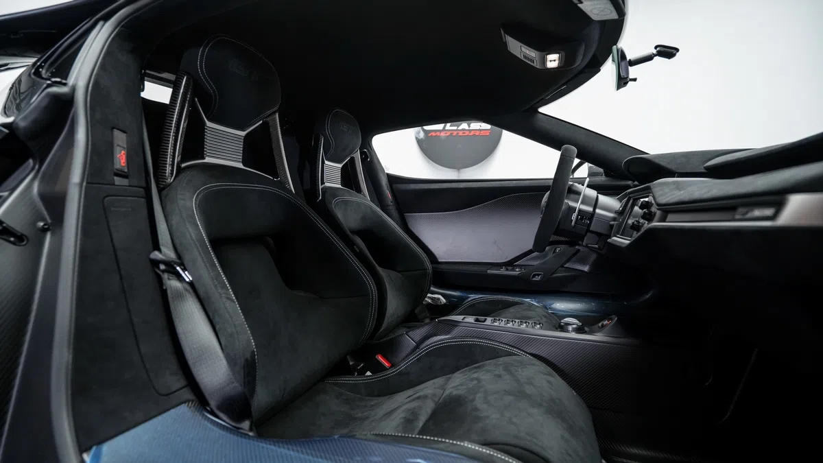 2022 Ford GT Carbon Series interior, Black