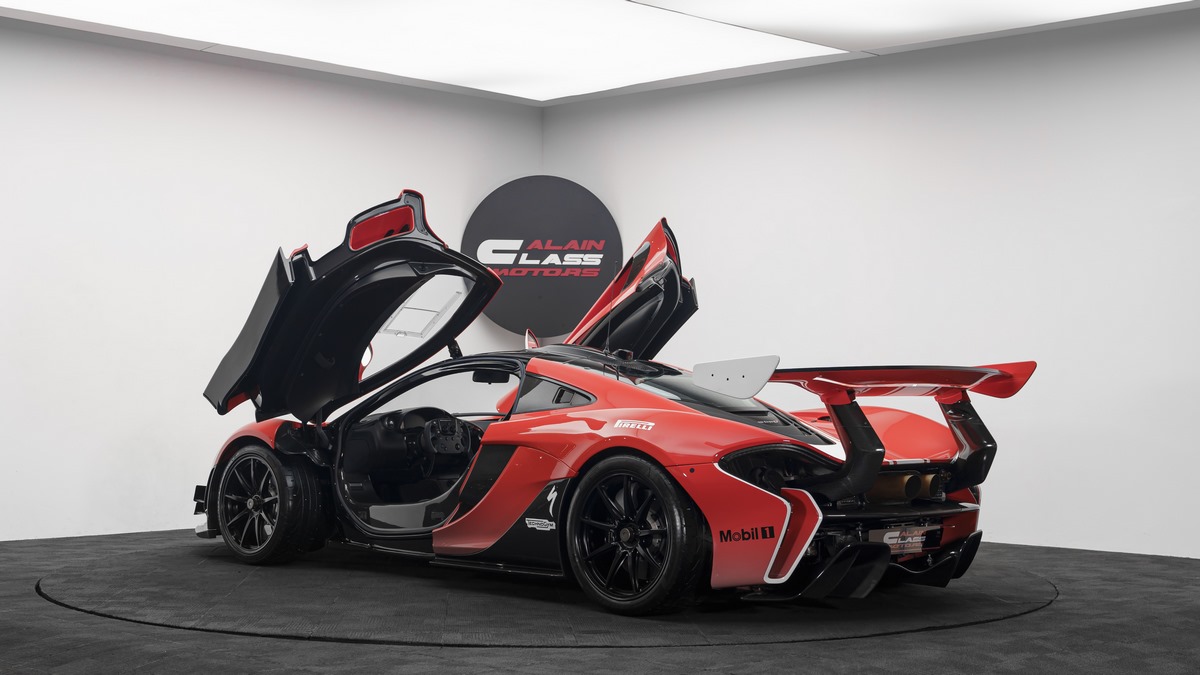 2015 McLaren P1 GTR, 2/24