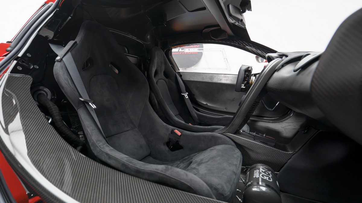 2015 McLaren P1 GTR, 3/24