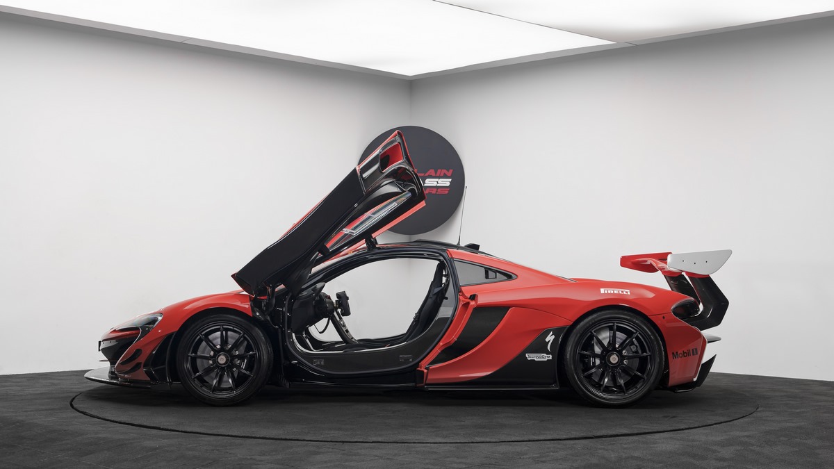 2015 McLaren P1 GTR, 9/24