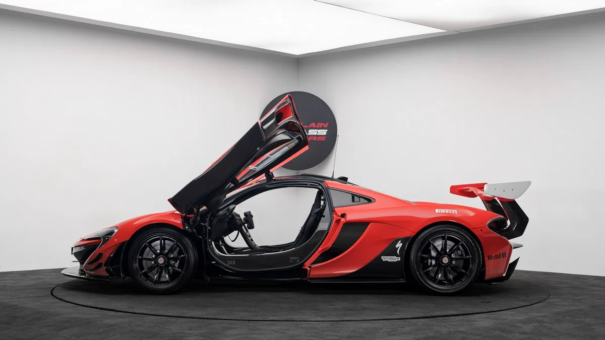 2015 McLaren P1 GTR, 9/24