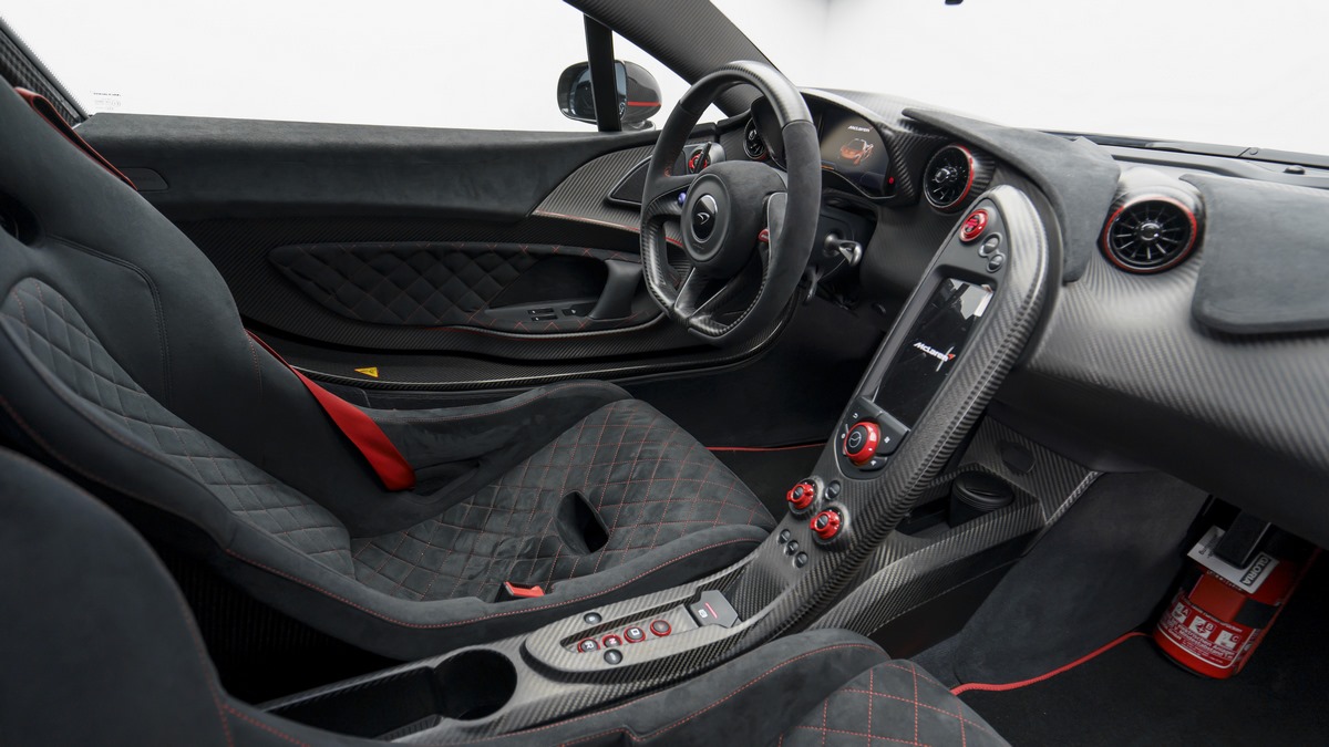 2015 McLaren P1 Carbon Series, 4/26