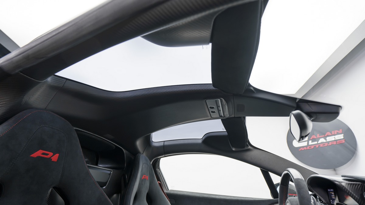 2015 McLaren P1 Carbon Series, 6/26