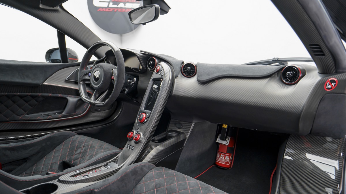 2015 McLaren P1 Carbon Series, 7/26