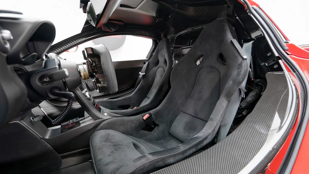 2015 McLaren P1 GTR interior, seats