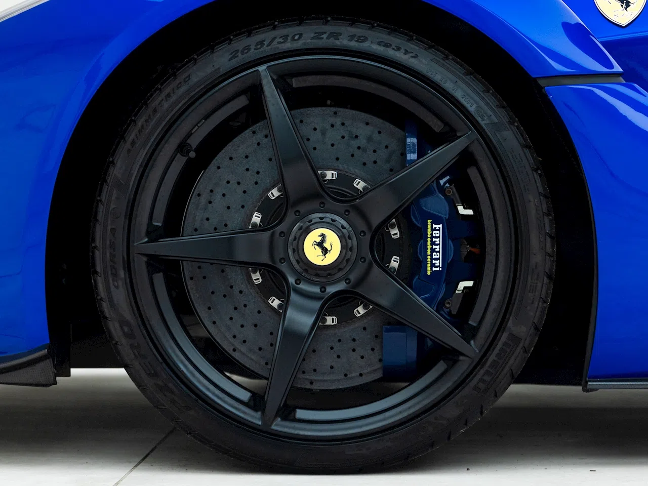 2018 Ferrari LaFerrari wheel