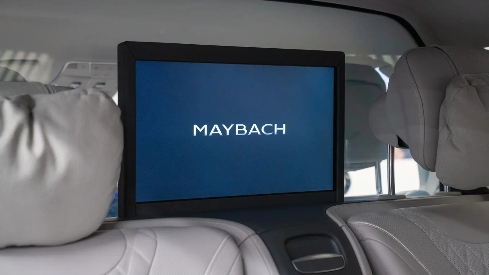 2019 Mercedes-Benz Maybach S600 Pullman, 20/20