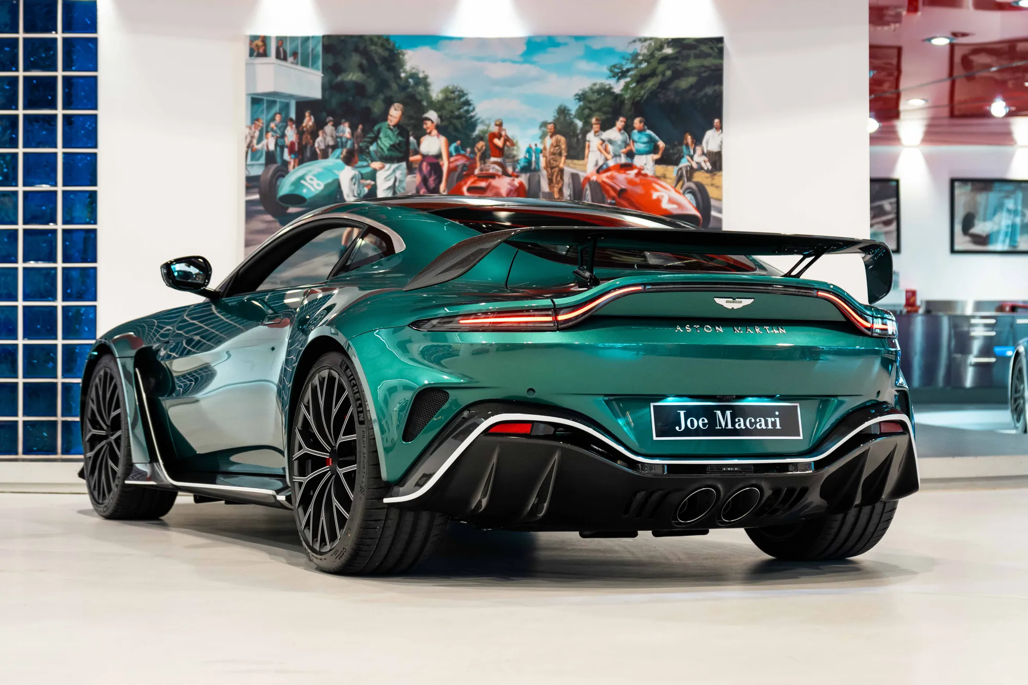 2022 ASTON MARTIN V12 VANTAGE, 6/17