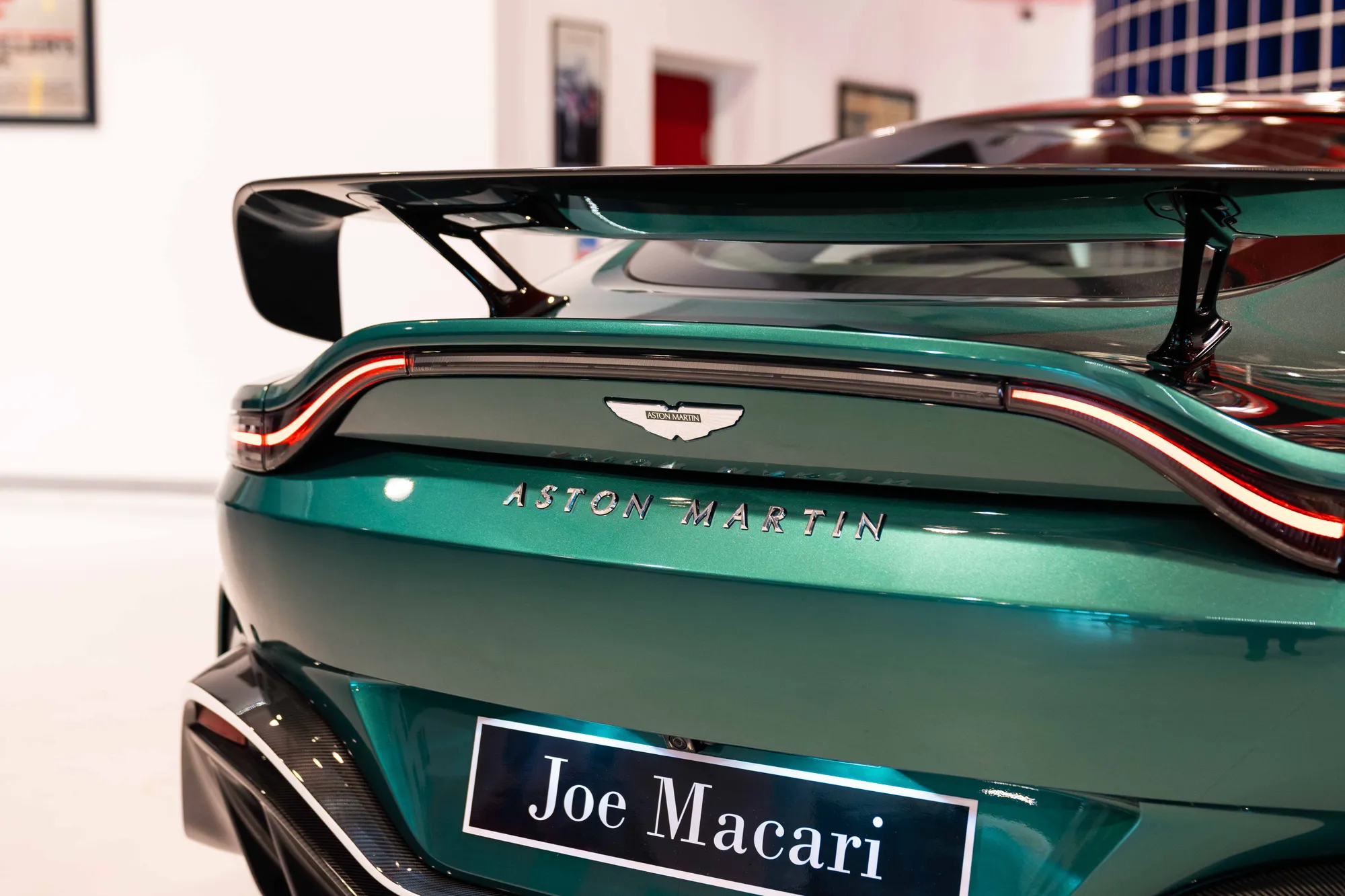 2022 ASTON MARTIN V12 VANTAGE, 8/17