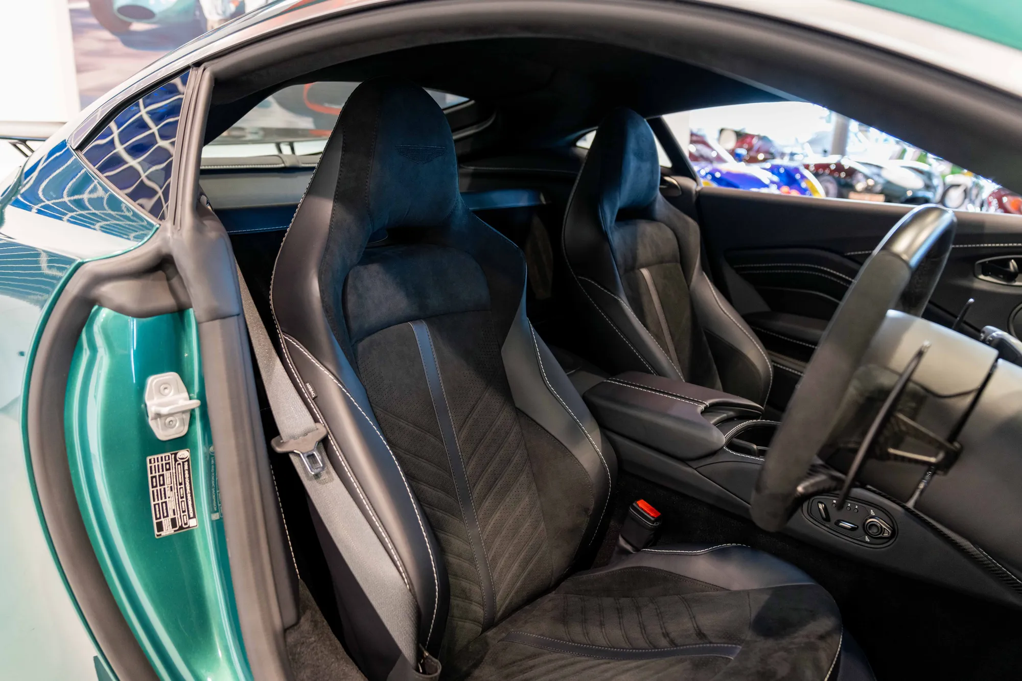 2022 ASTON MARTIN V12 VANTAGE, 11/17
