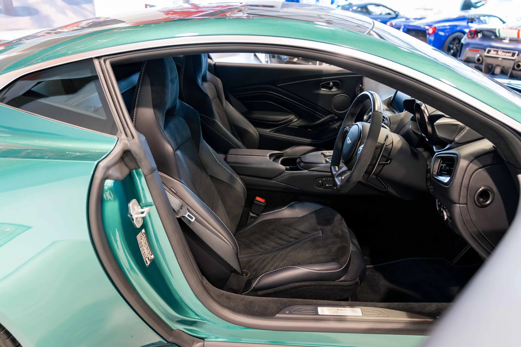 2022 ASTON MARTIN V12 VANTAGE, 12/17