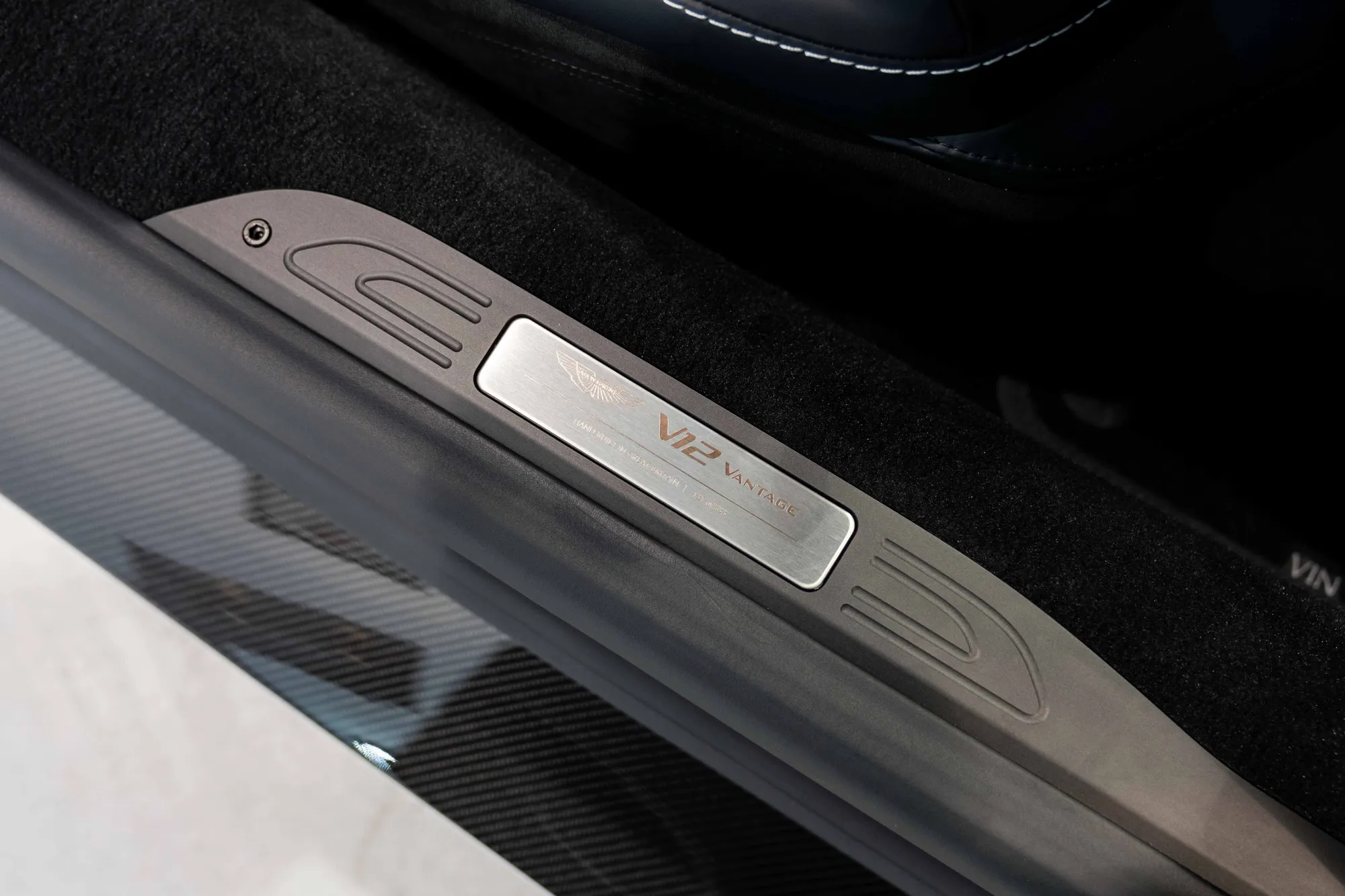 2022 ASTON MARTIN V12 VANTAGE, 14/17