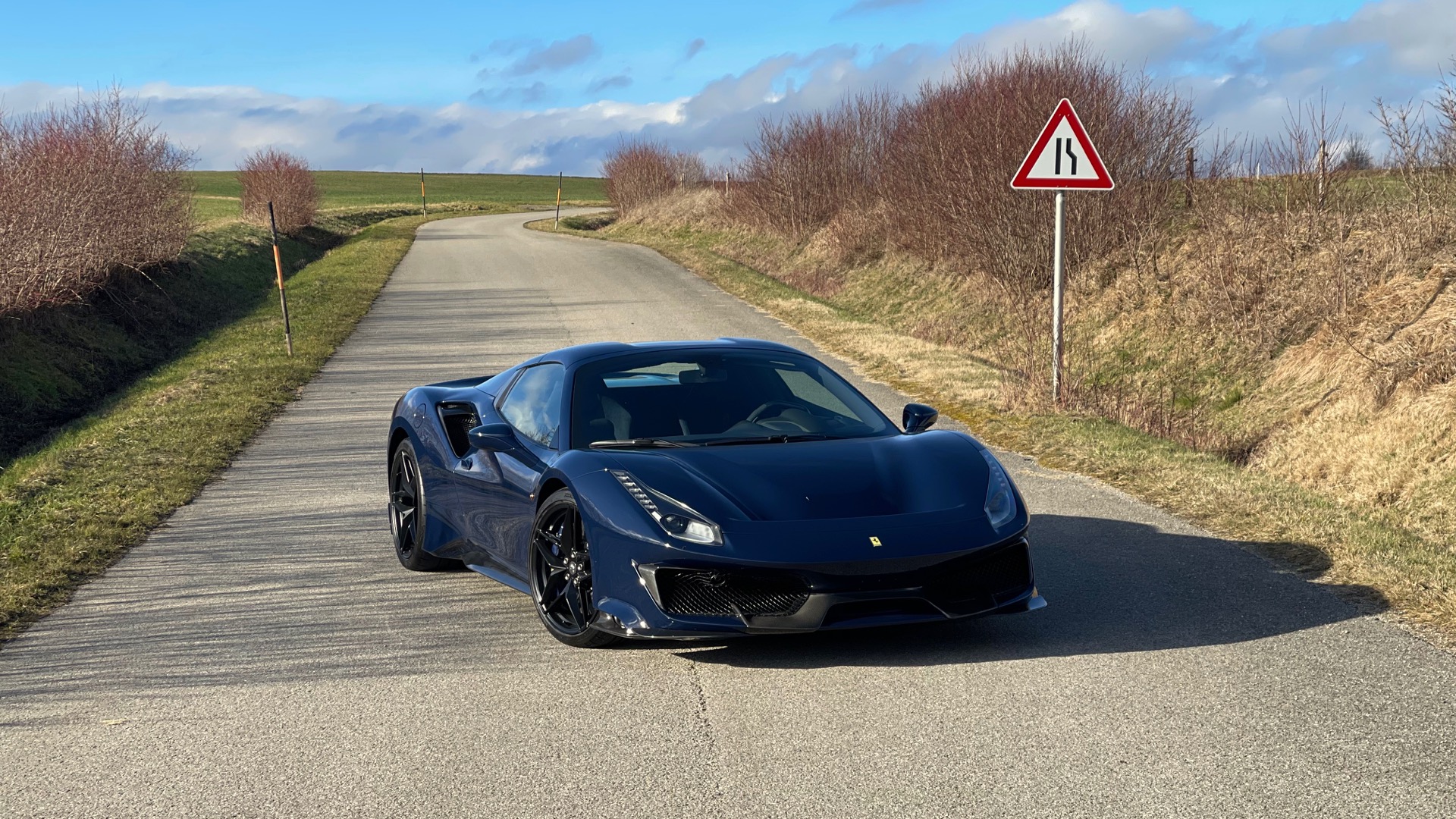 2021 Ferrari 488 Pista Spider, 2/20
