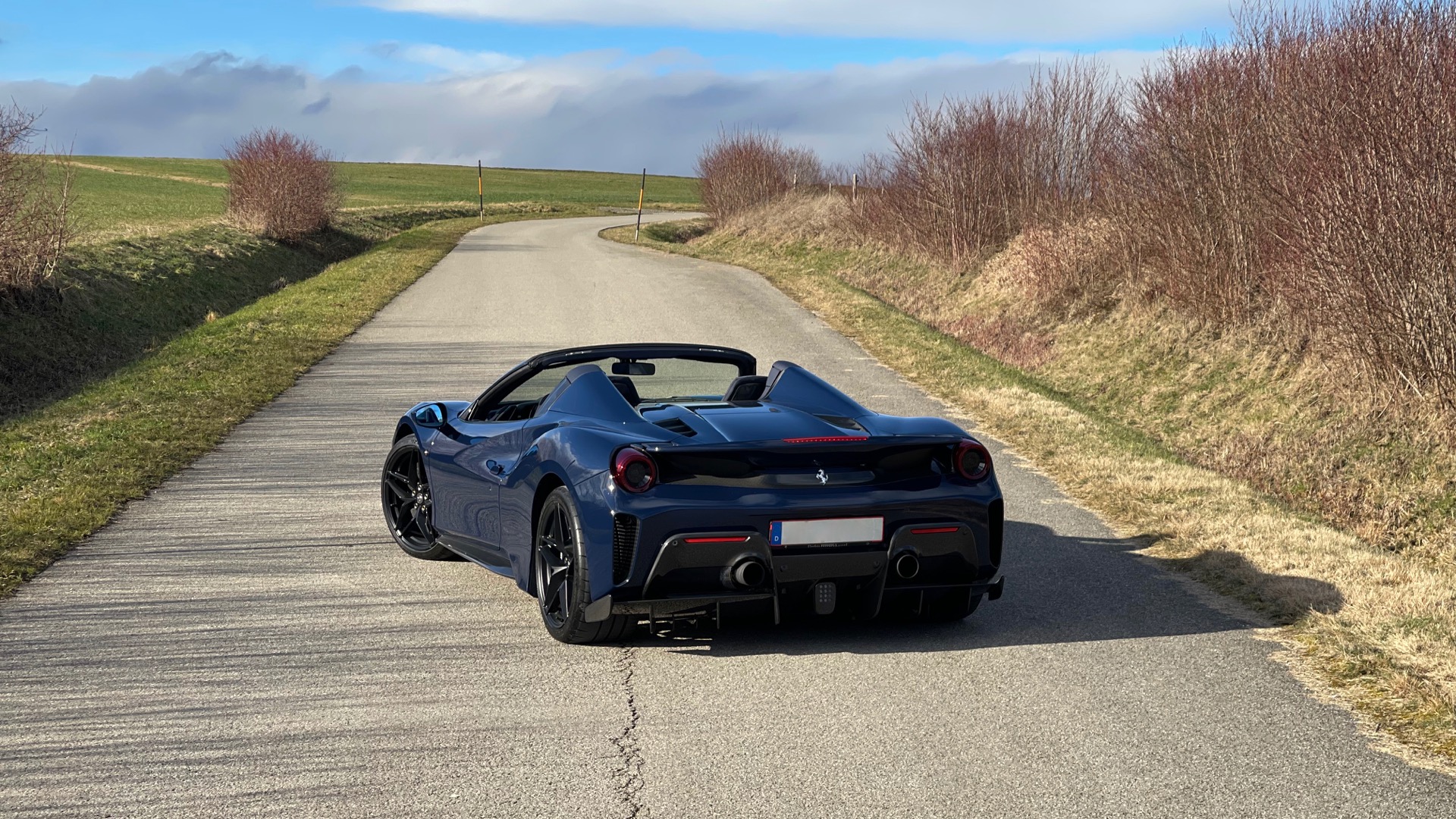 2021 Ferrari 488 Pista Spider, 3/20