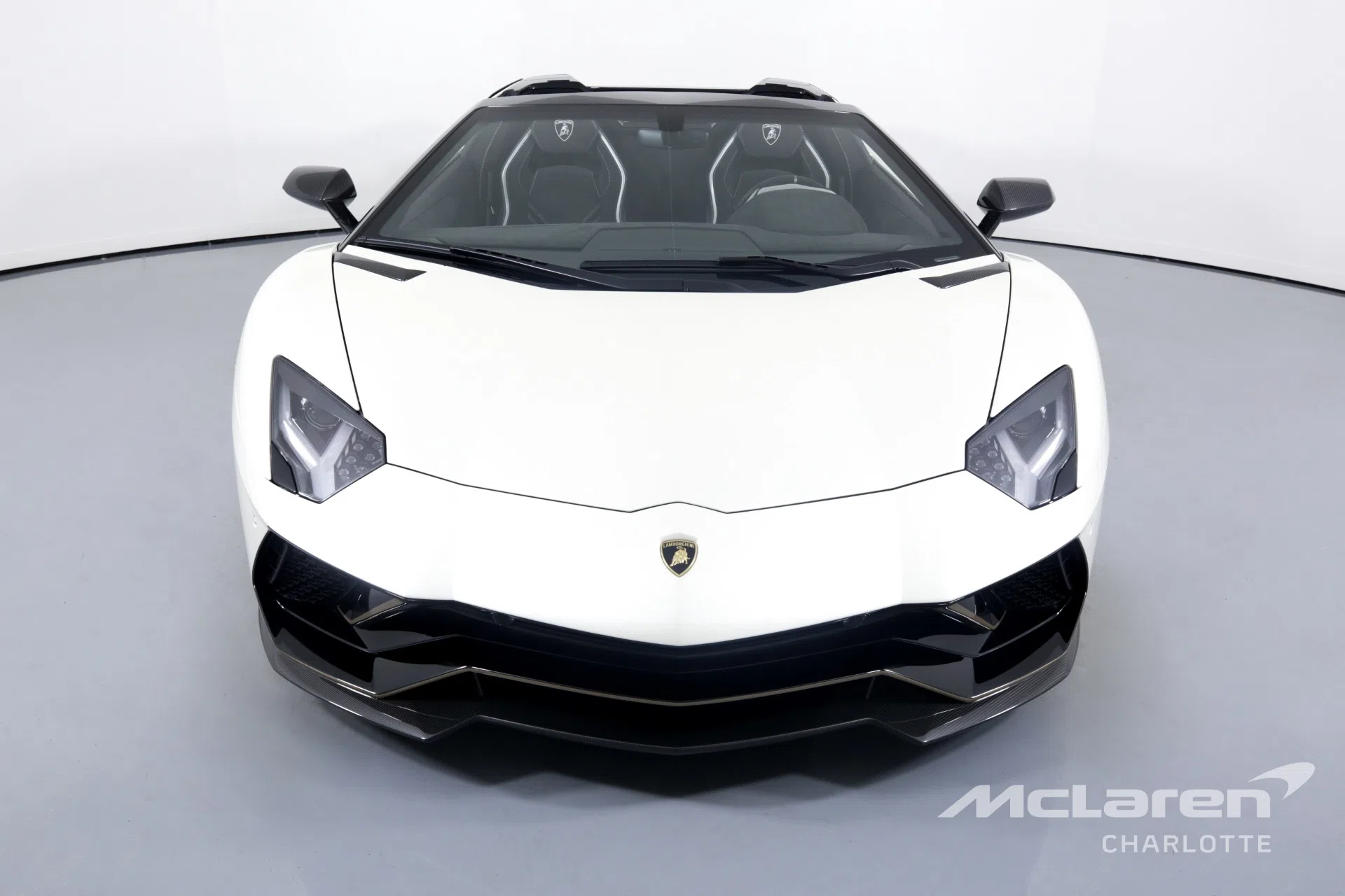 2022 LAMBORGHINI Aventador LP 780-4 Ultimae Roadster for sale, front three-quarter view, Balloon White Pearl