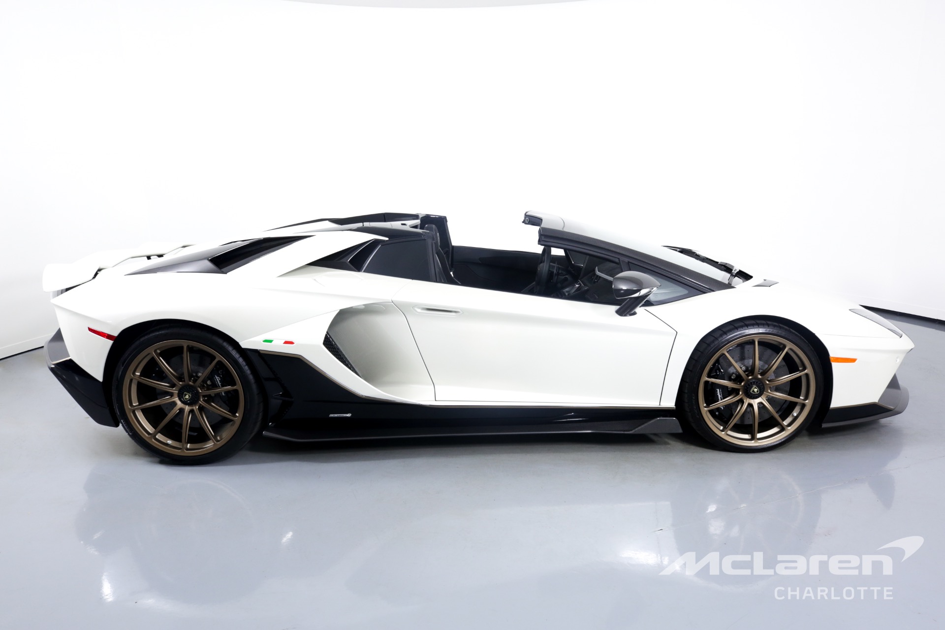 2022 LAMBORGHINI Aventador LP 780-4 Ultimae Roadster, 10/20