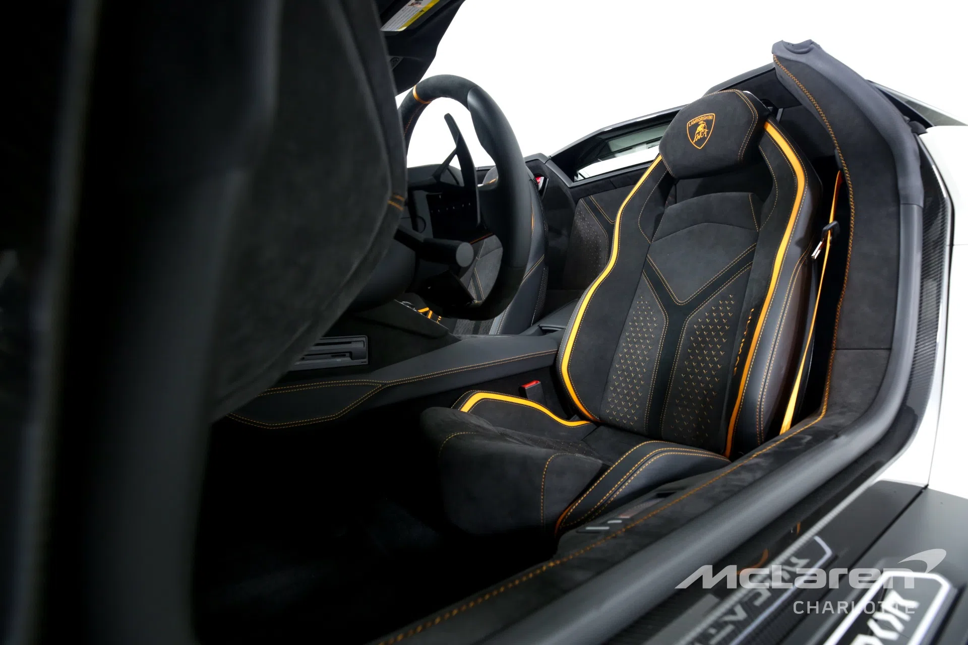 2022 Lamborghini Aventador LP 780-4 Ultimae Roadster interior, Nero ADE/Arancio Leonis