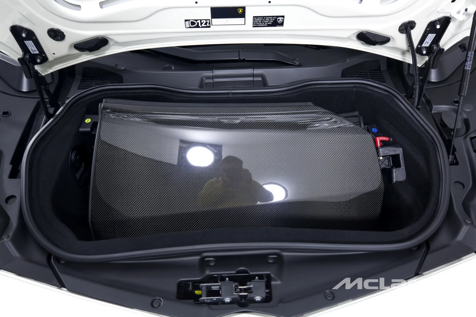 2022 Lamborghini Aventador LP 780-4 Ultimae Roadster trunk