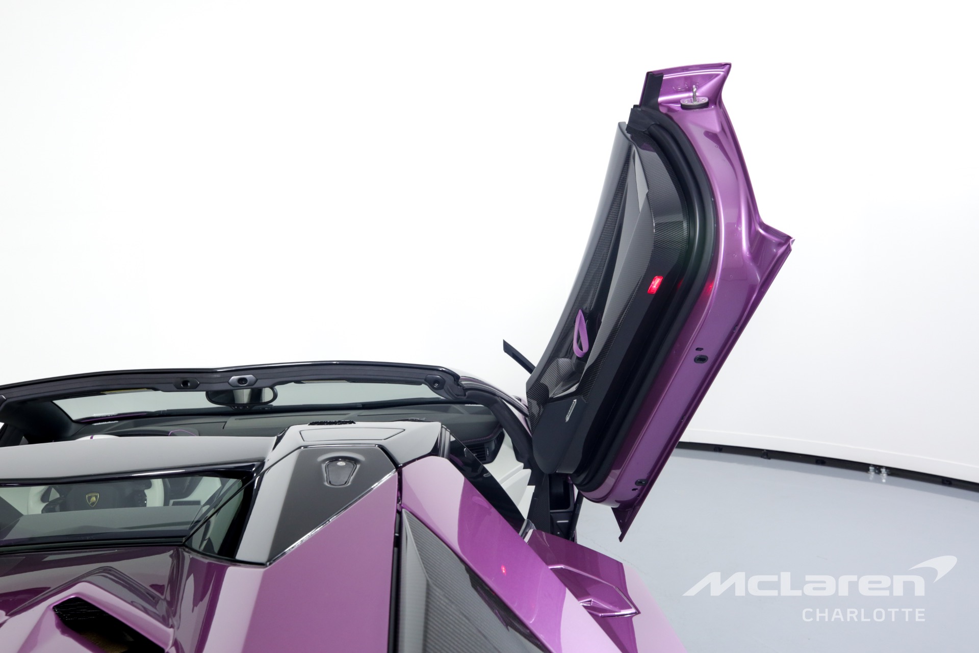 2020 Lamborghini Aventador SVJ Roadster, 18/20