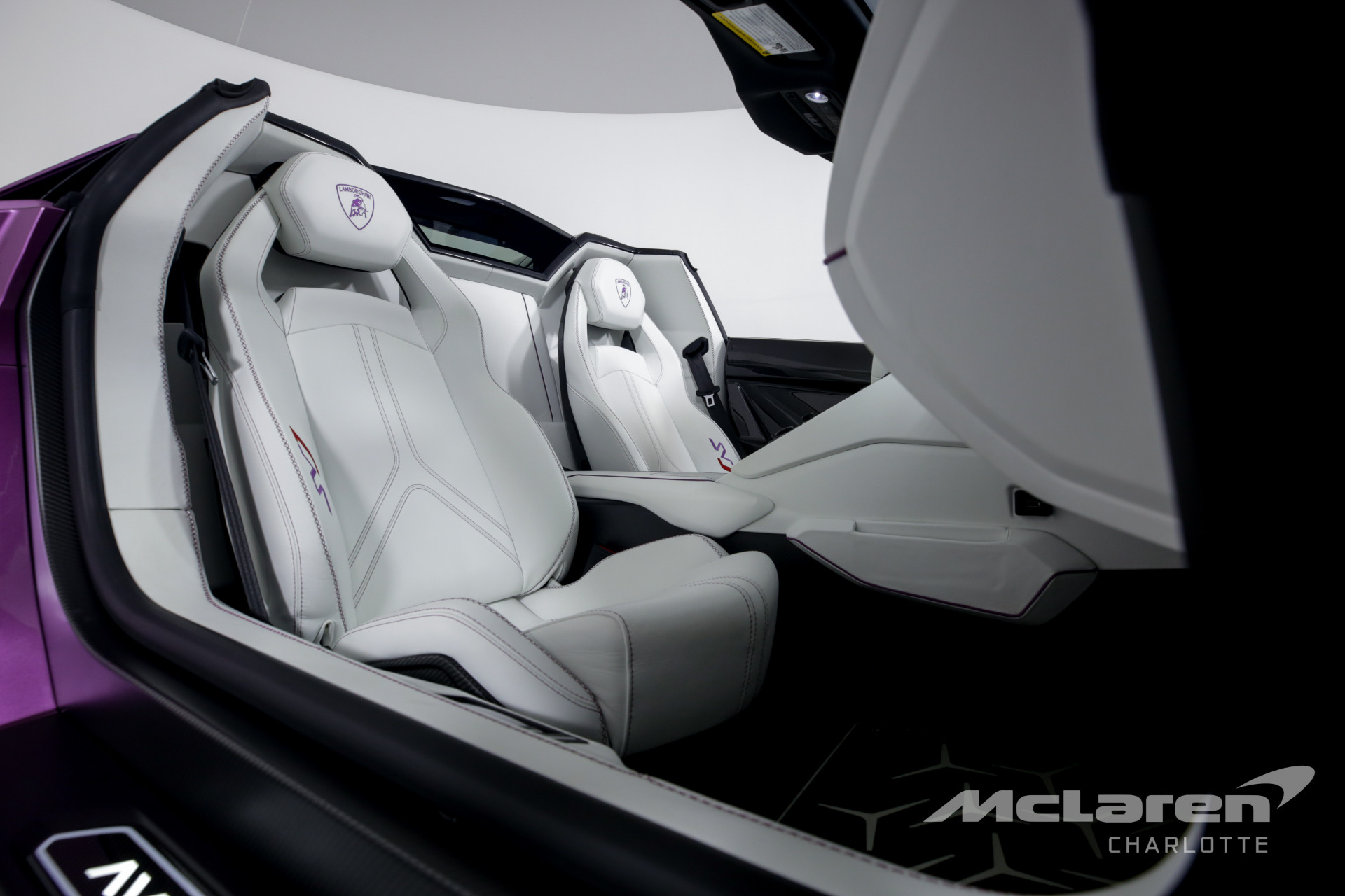 2020 Lamborghini Aventador SVJ Roadster, 19/20