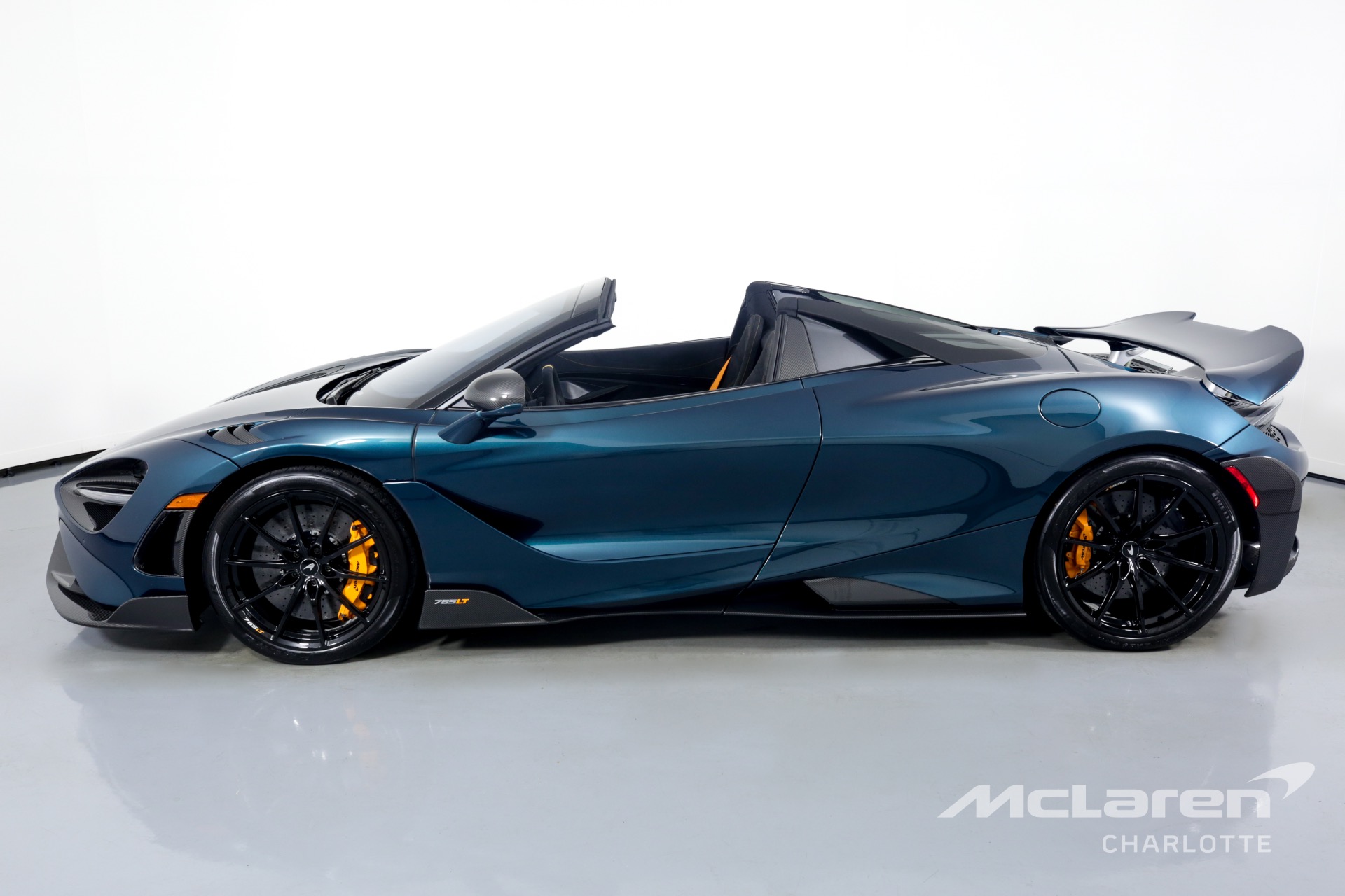 2022 McLaren 765LT Spider, 6/20