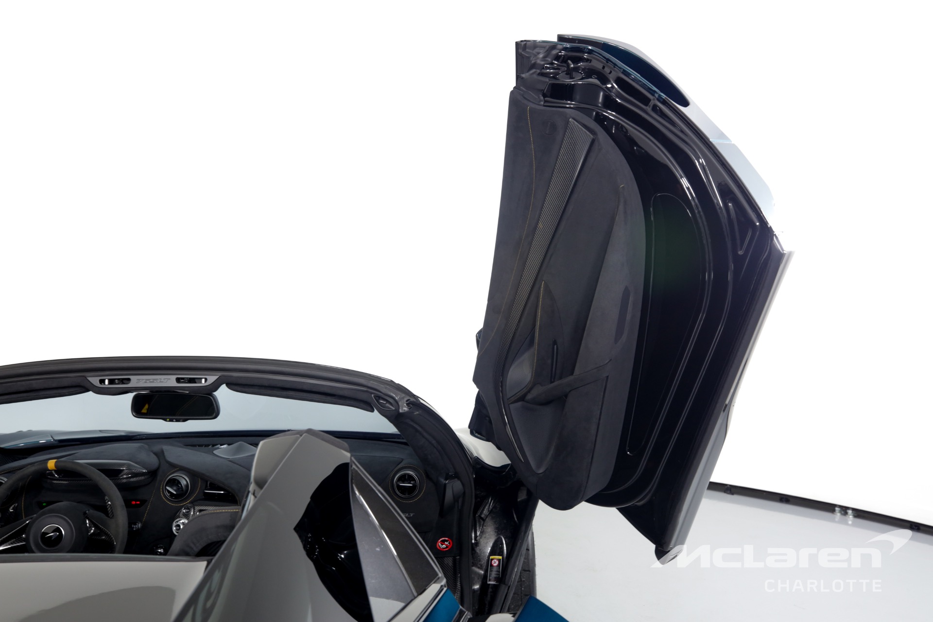2022 McLaren 765LT Spider, 18/20