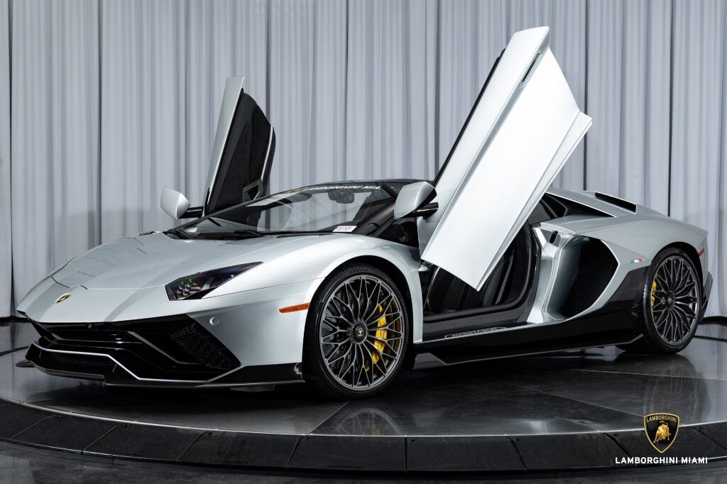 2022 Lamborghini Aventador Ultimae Roadster, 9/20