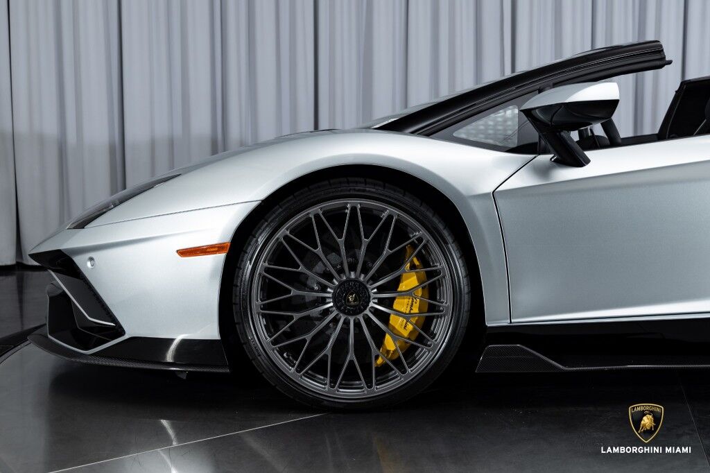 2022 Lamborghini Aventador Ultimae Roadster, 11/20