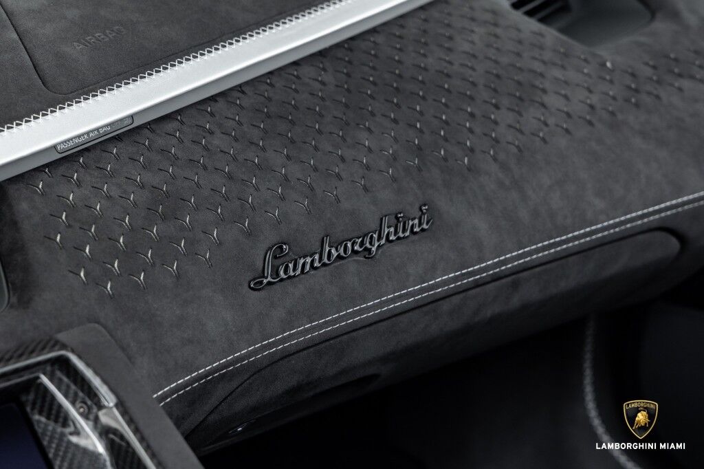 2022 Lamborghini Aventador Ultimae Roadster, 20/20