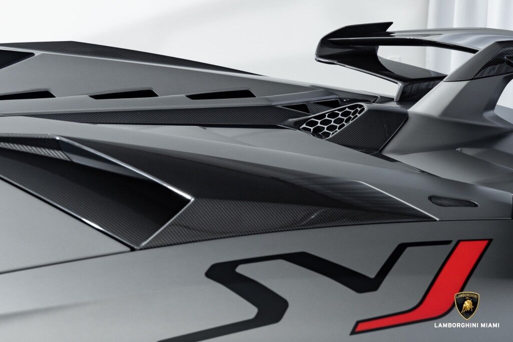 2021 Lamborghini Aventador SVJ, 9/25