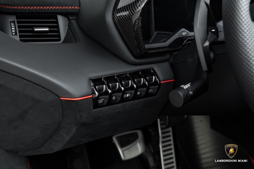 2021 Lamborghini Aventador SVJ, 17/25