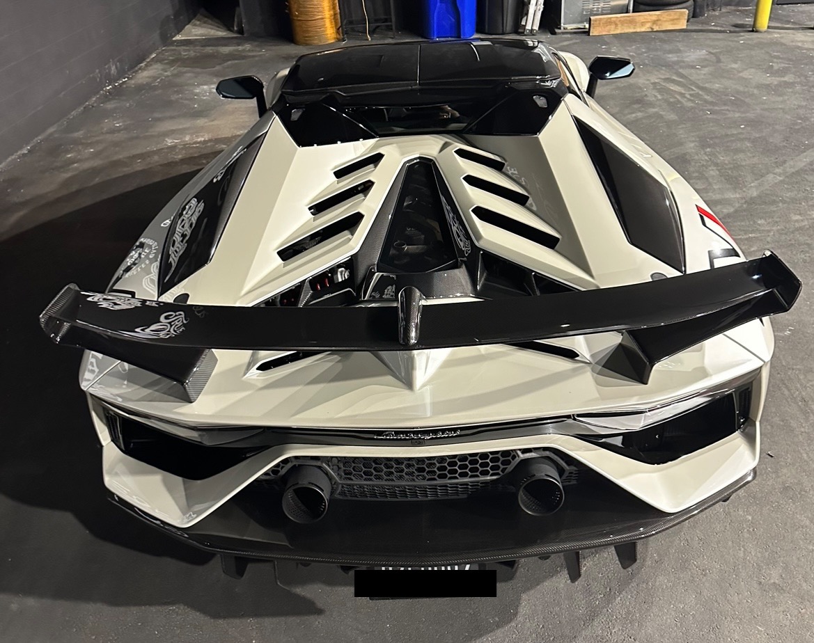 2021 Lamborghini Aventador SVJ Roadster, 3/16