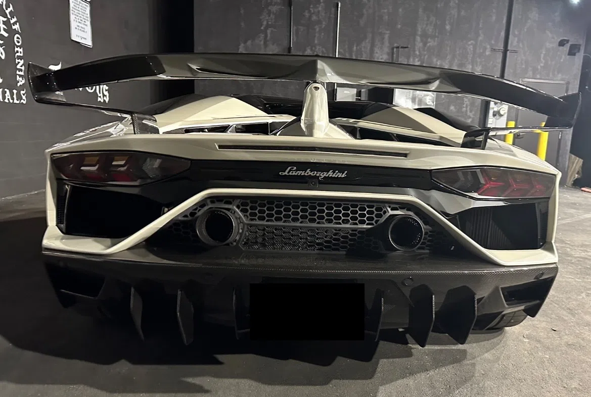 2021 Lamborghini Aventador SVJ Roadster for sale, exterior, Balloon White Pearl