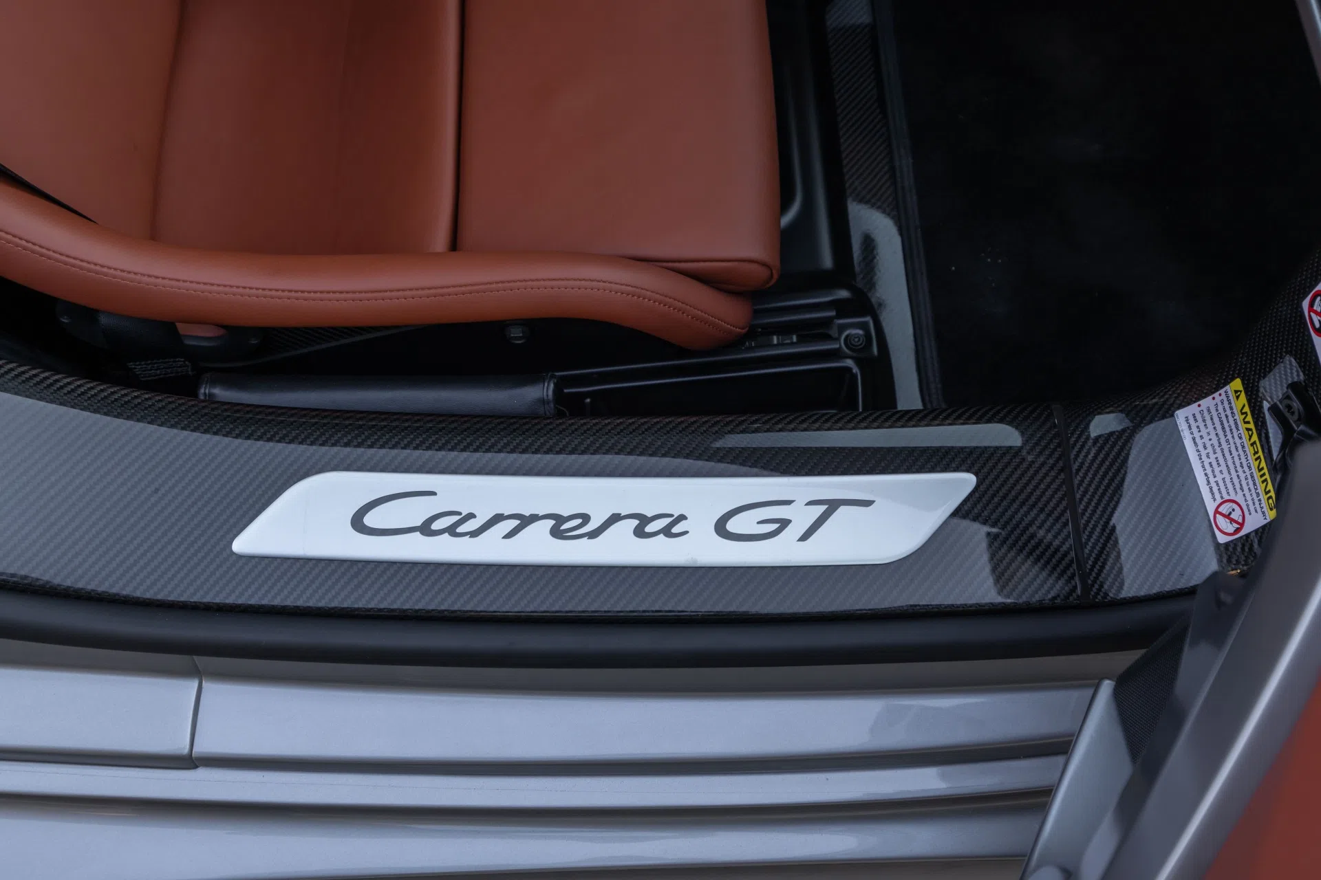 2005 Porsche Carrera GT interior, door sill, Terracotta