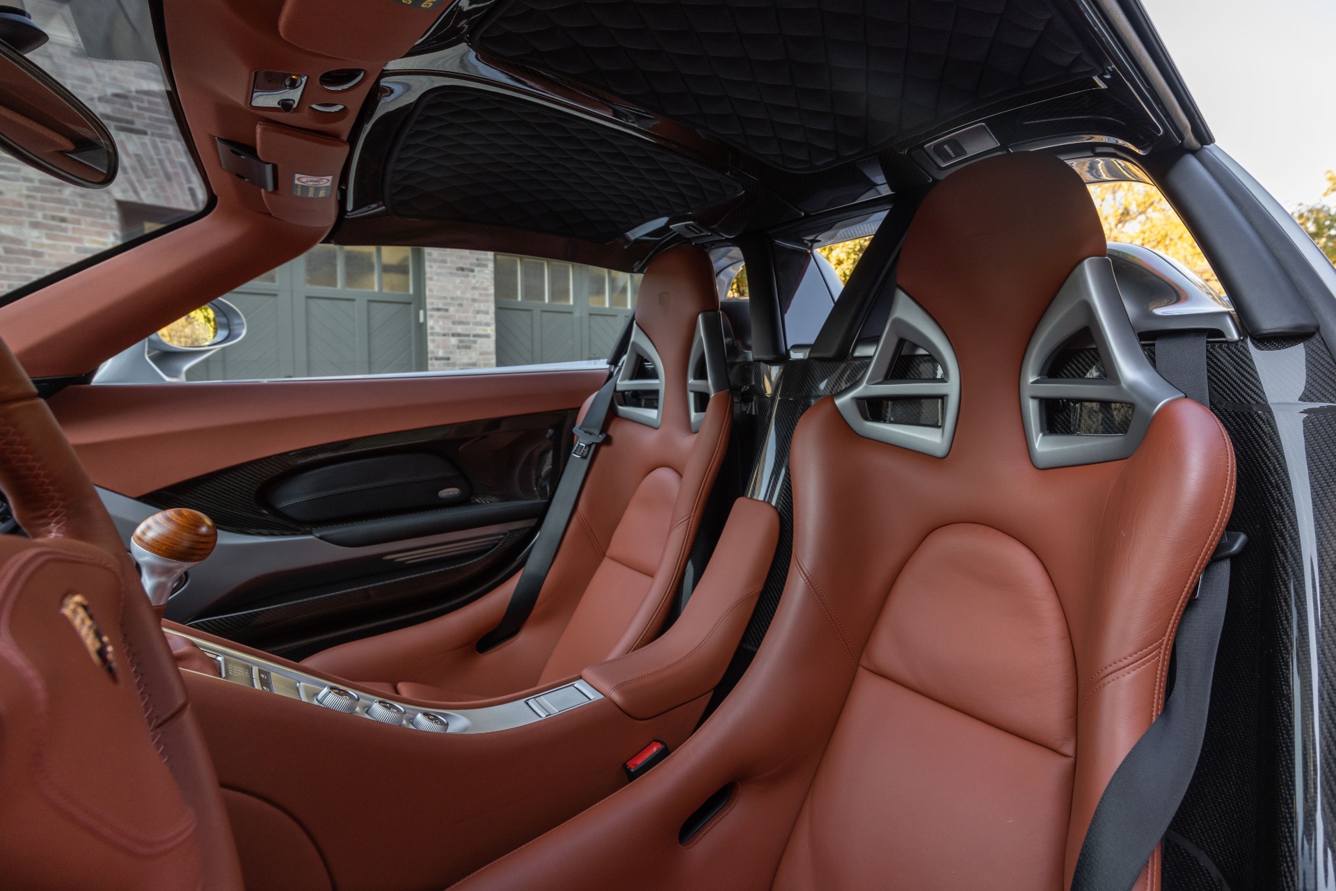 2005 Porsche Carrera GT, 18/19