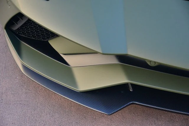 2022 Lamborghini Aventador Ultimae Roadster, 3/20