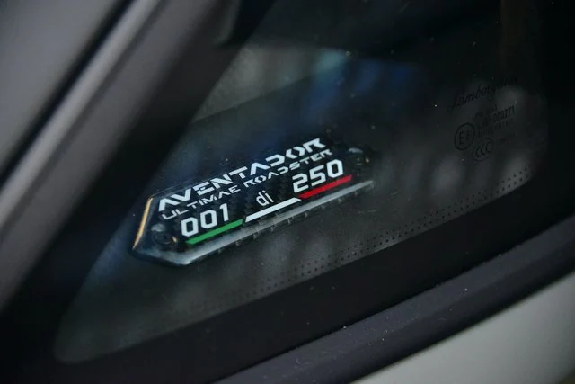2022 Lamborghini Aventador Ultimae Roadster, 6/20