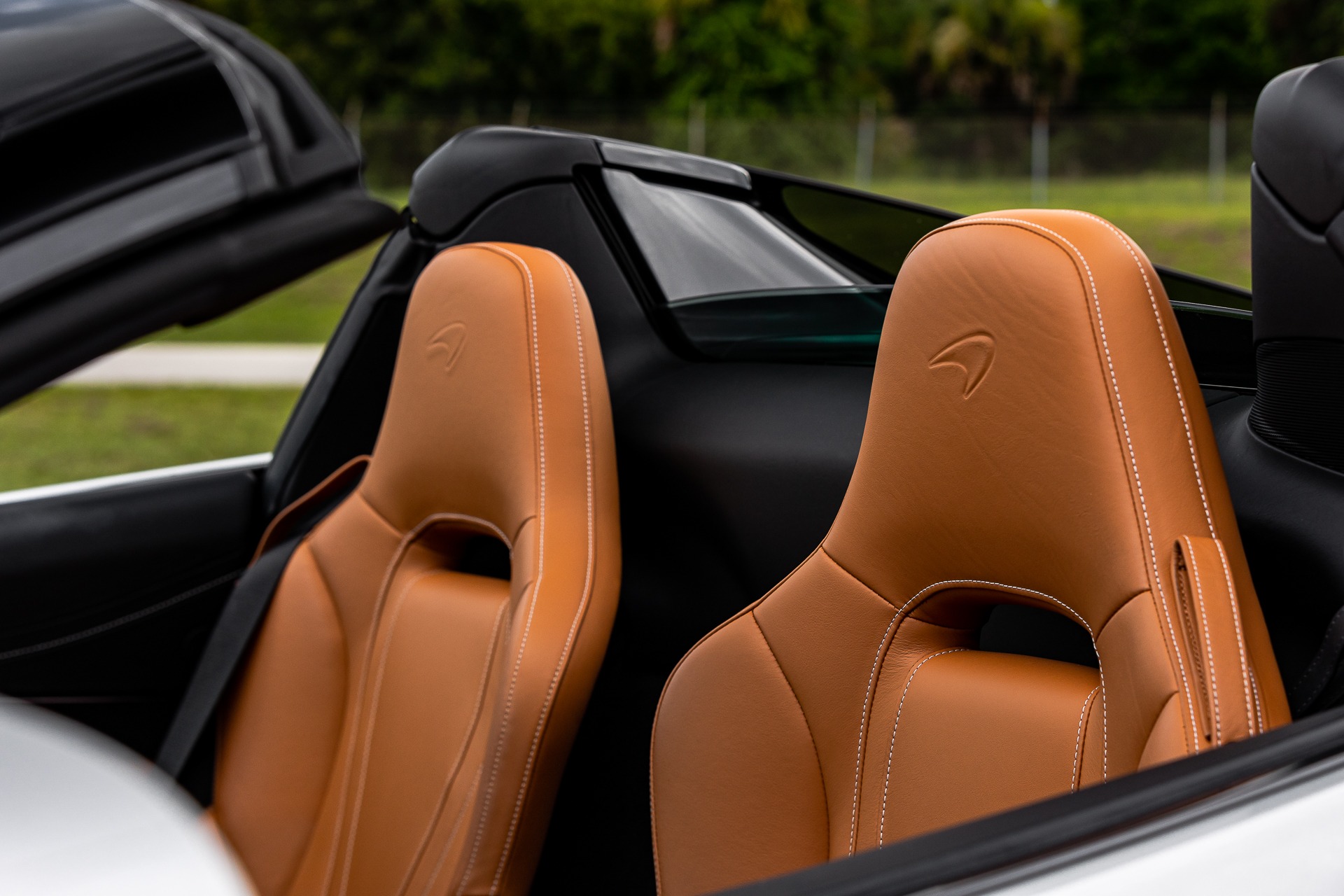 2020 McLaren 720S Spider Luxury, 6/20