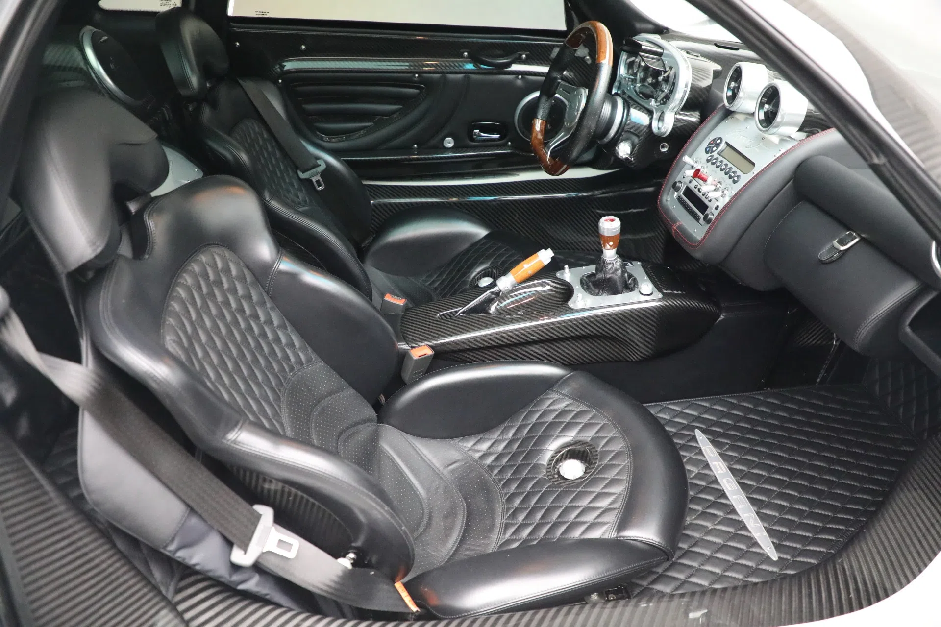 2007 Pagani Zonda F interior, seats, Black