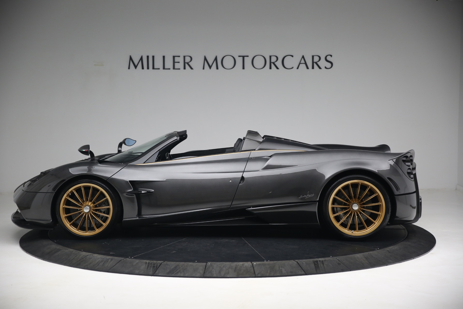 2017 Pagani Huayra Roadster, 3/19