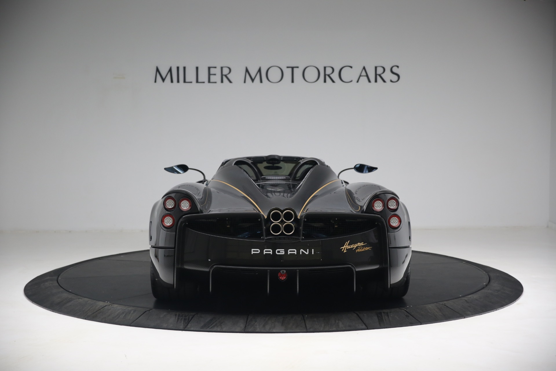 2017 Pagani Huayra Roadster, 6/19
