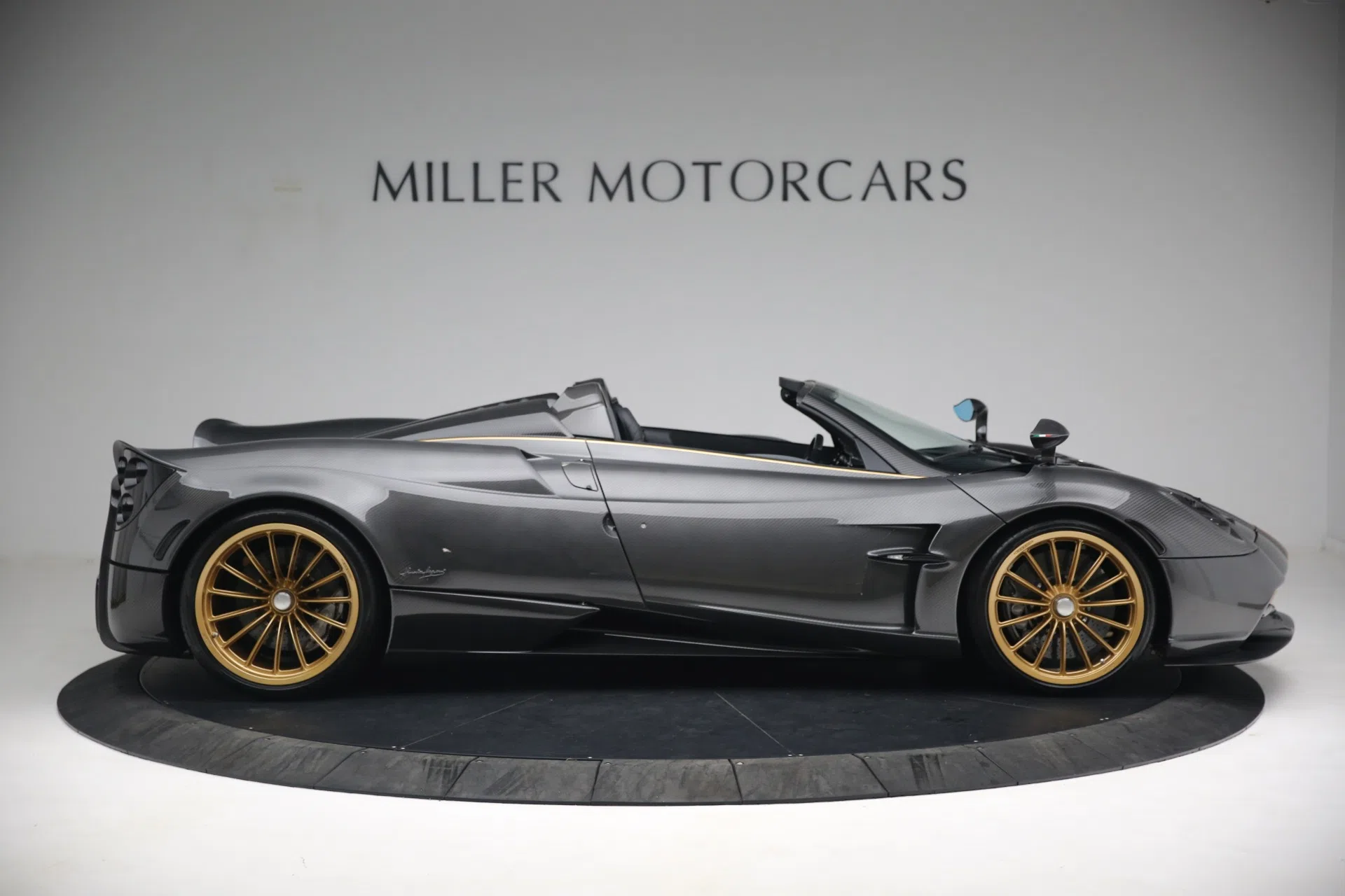 2017 Pagani Huayra Roadster for sale, exterior, Bianco Gonzaga