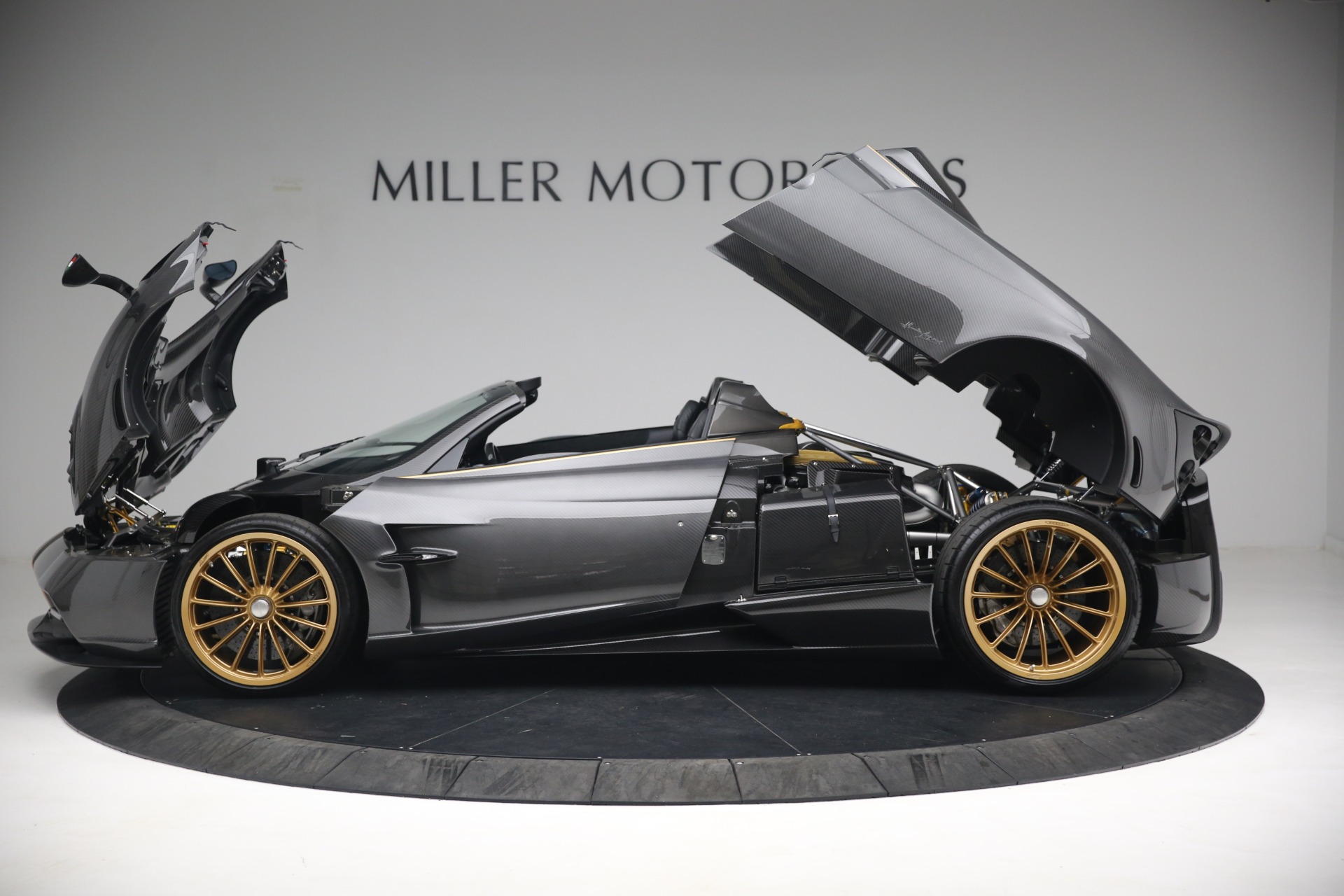 2017 Pagani Huayra Roadster, 12/19