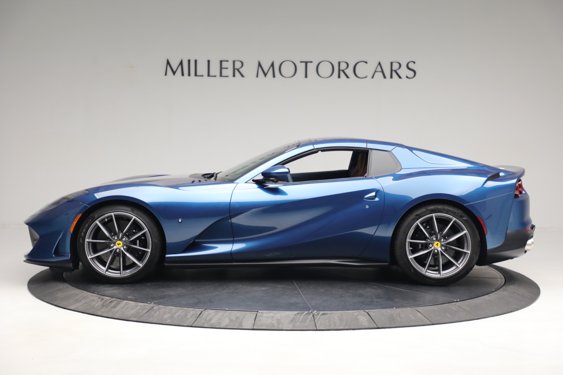 2022 Ferrari 812 GTS, 11/17