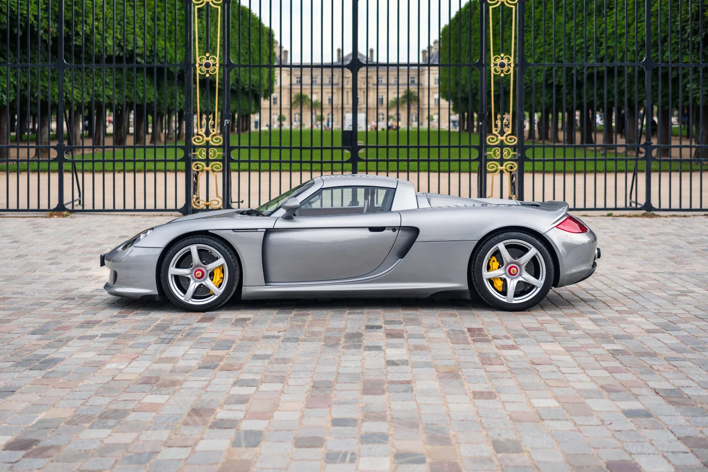 2004 Porsche Carrera GT *Original Paint* for sale, exterior, Argent GT métallisé