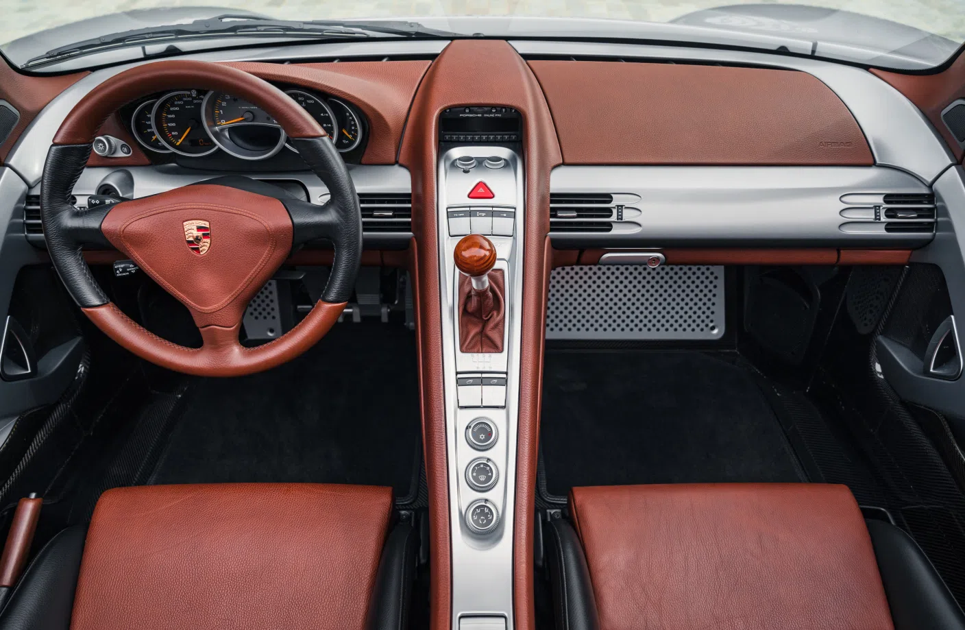 2004 Porsche Carrera GT *Original Paint* interior, dashboard, Tout cuir brun Ascot