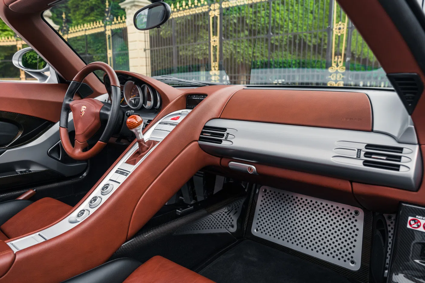 2004 Porsche Carrera GT *Original Paint* interior, Tout cuir brun Ascot